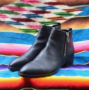 NWOT Aquatalia Fantina Weatherproof Leather Bootie Sz 8